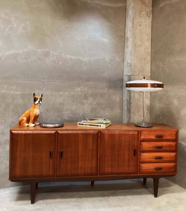 Aparador Mid Century Modern