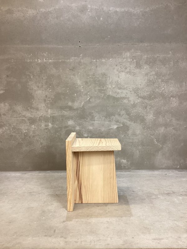 Taburete de madera reciclada - Imagen 2