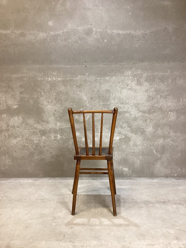 Silla de madera vintage