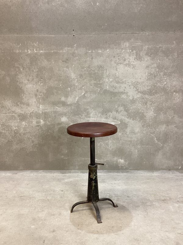 Taburete industrial - Imagen 3